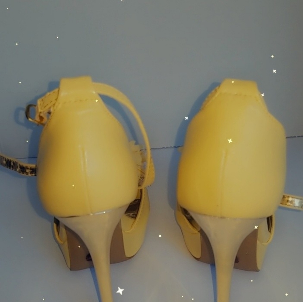 High heels - Picture 4 of 6